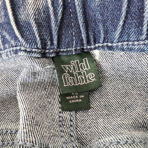 Wild Fable Denim Rolled Up Mini Shorts Sz XS - Picture 3 of 5